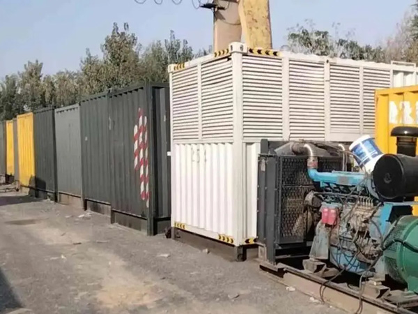 夏河200KW柴油发电机机组每小时油耗是多少？
